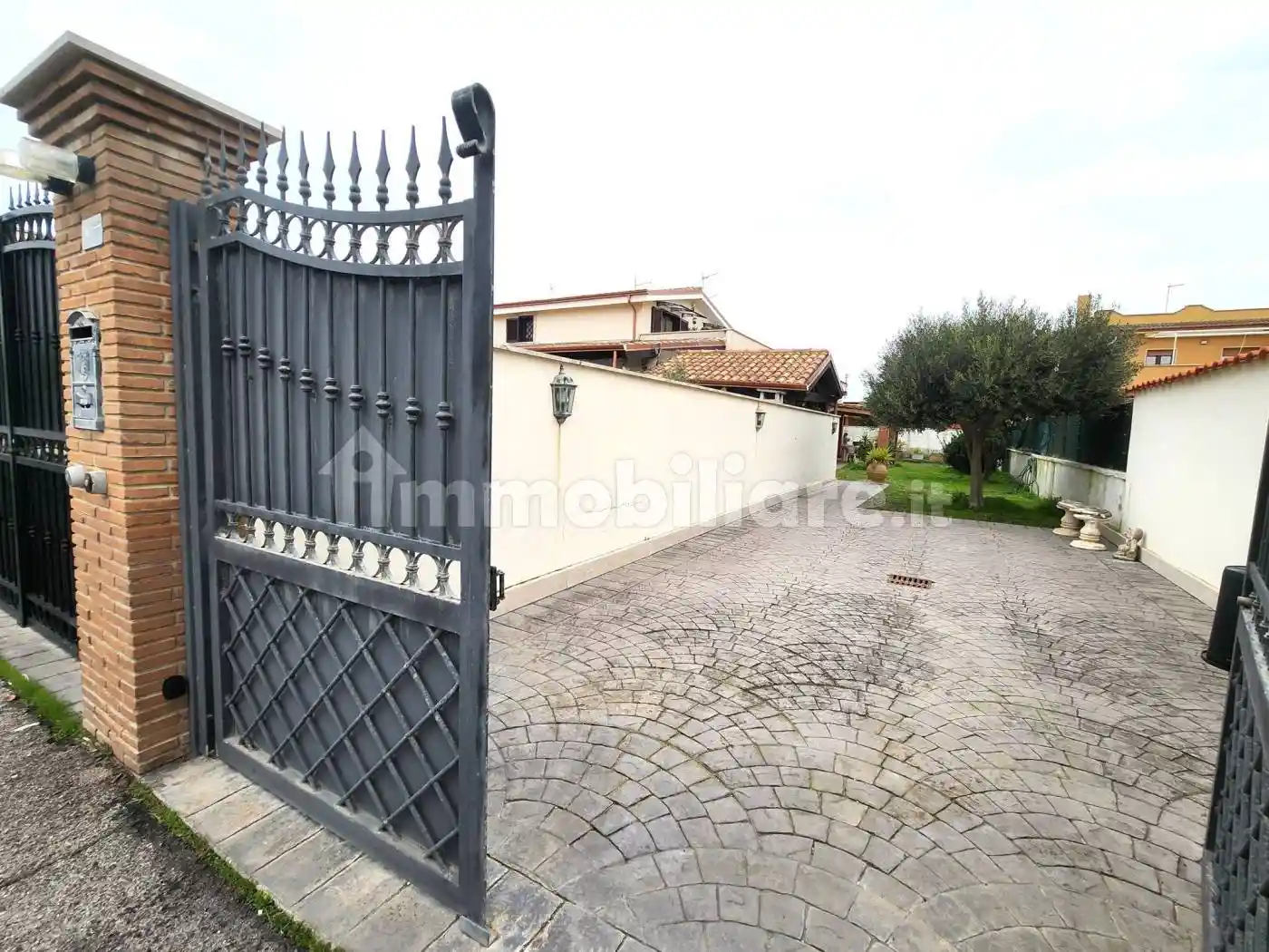 Villa in vendita a Fiumicino