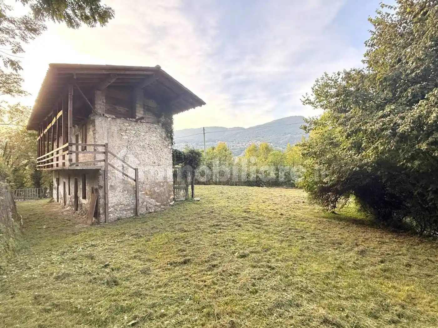 Rustico - Casale in vendita a Monasterolo del Castello