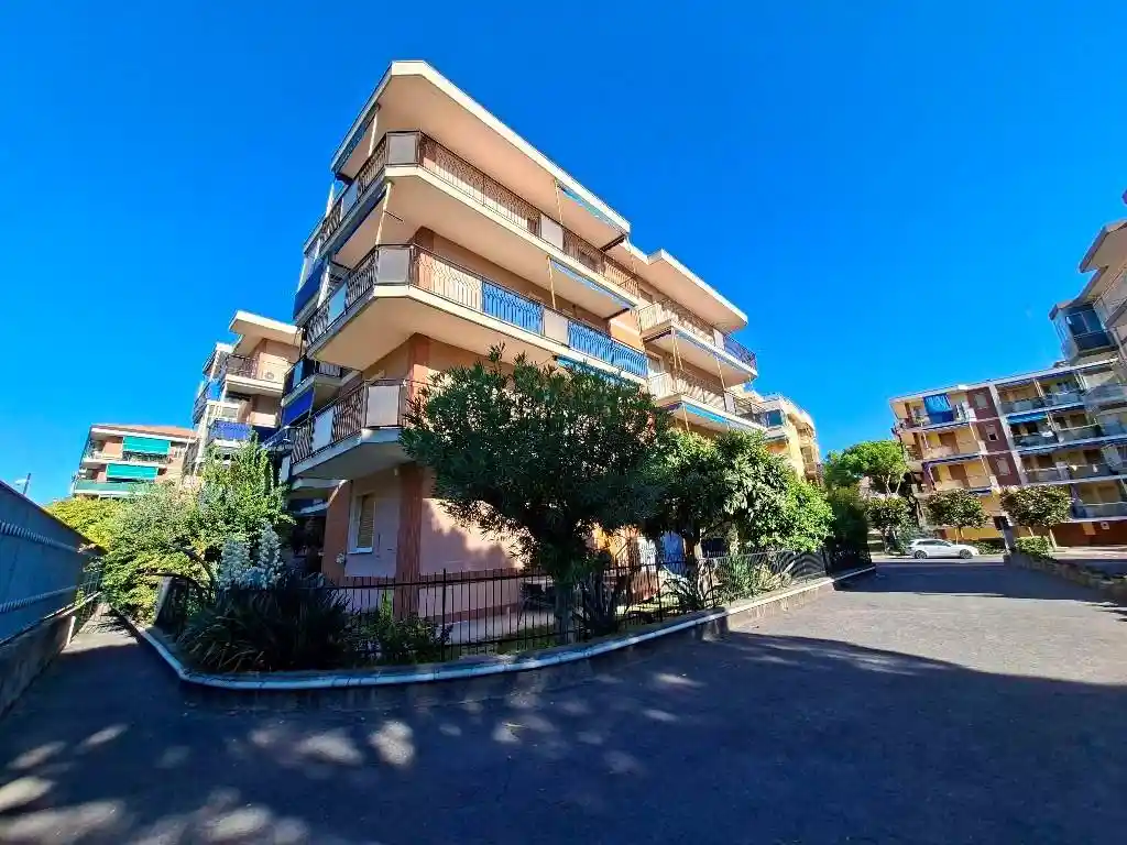 Appartamento in vendita a Borghetto Santo Spirito