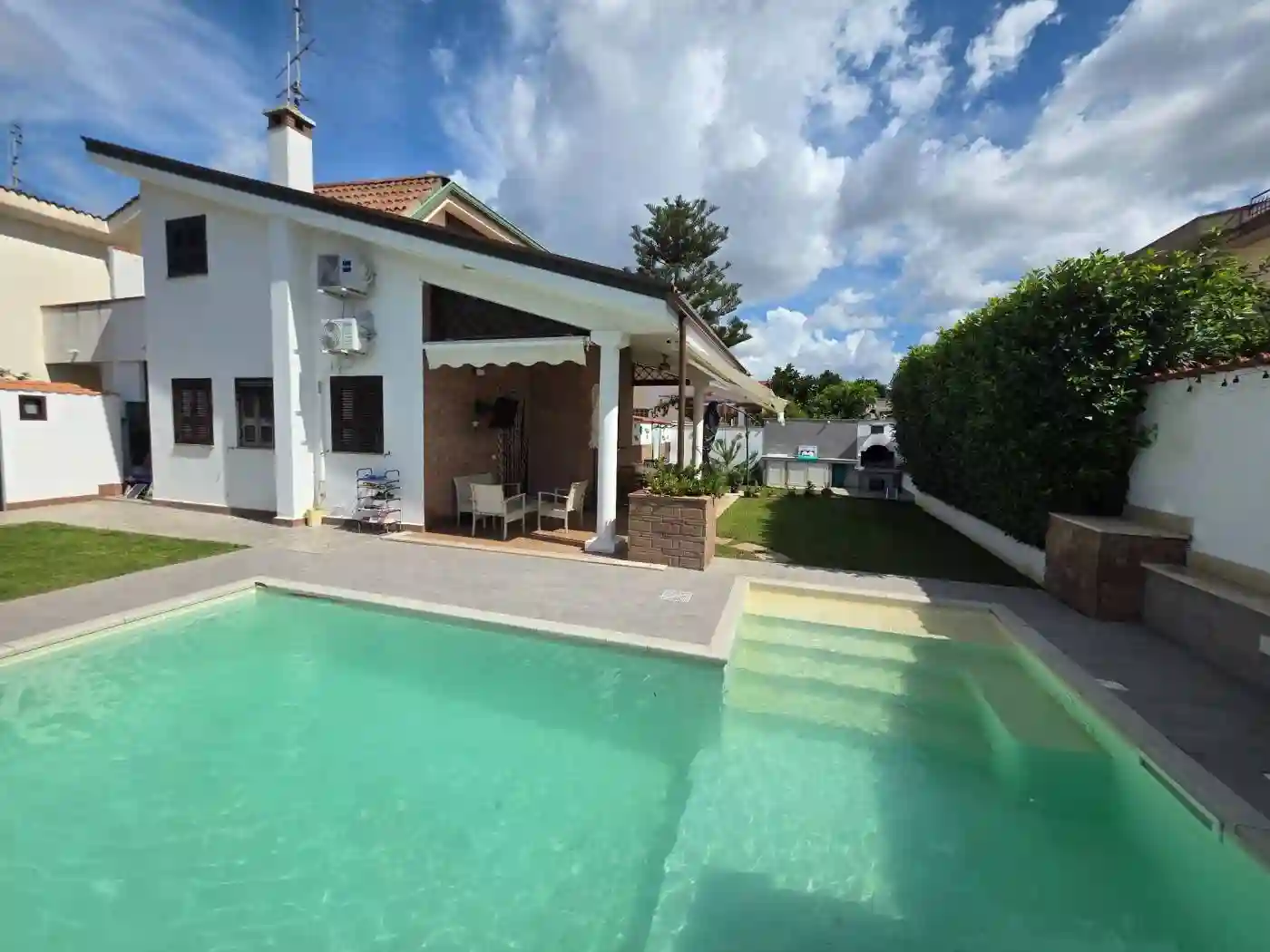 Villa - foto 2