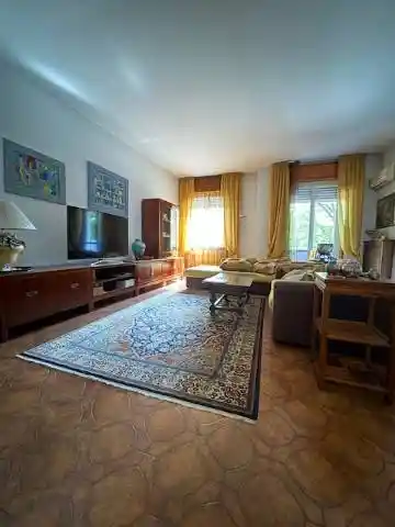 Appartamento in vendita a Piacenza