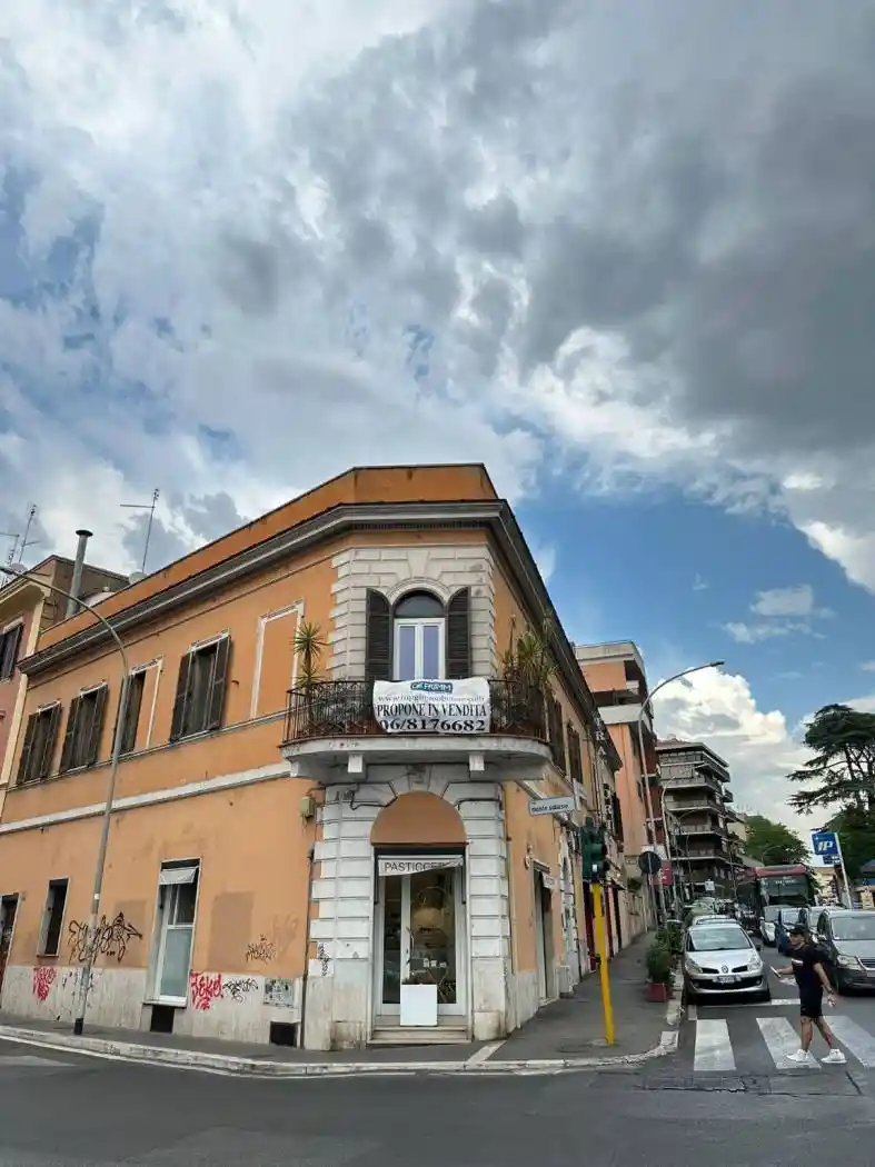 Appartamento in vendita a Roma