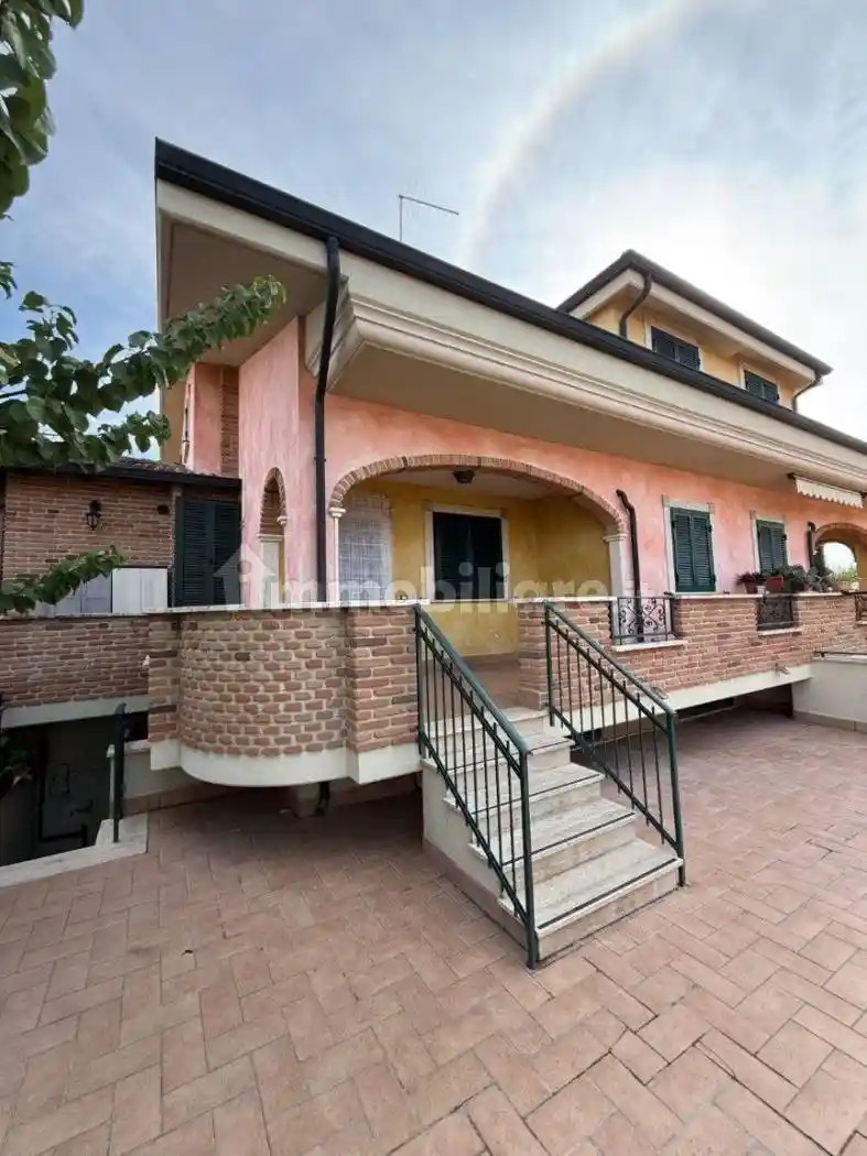 Villa in vendita a Guidonia Montecelio
