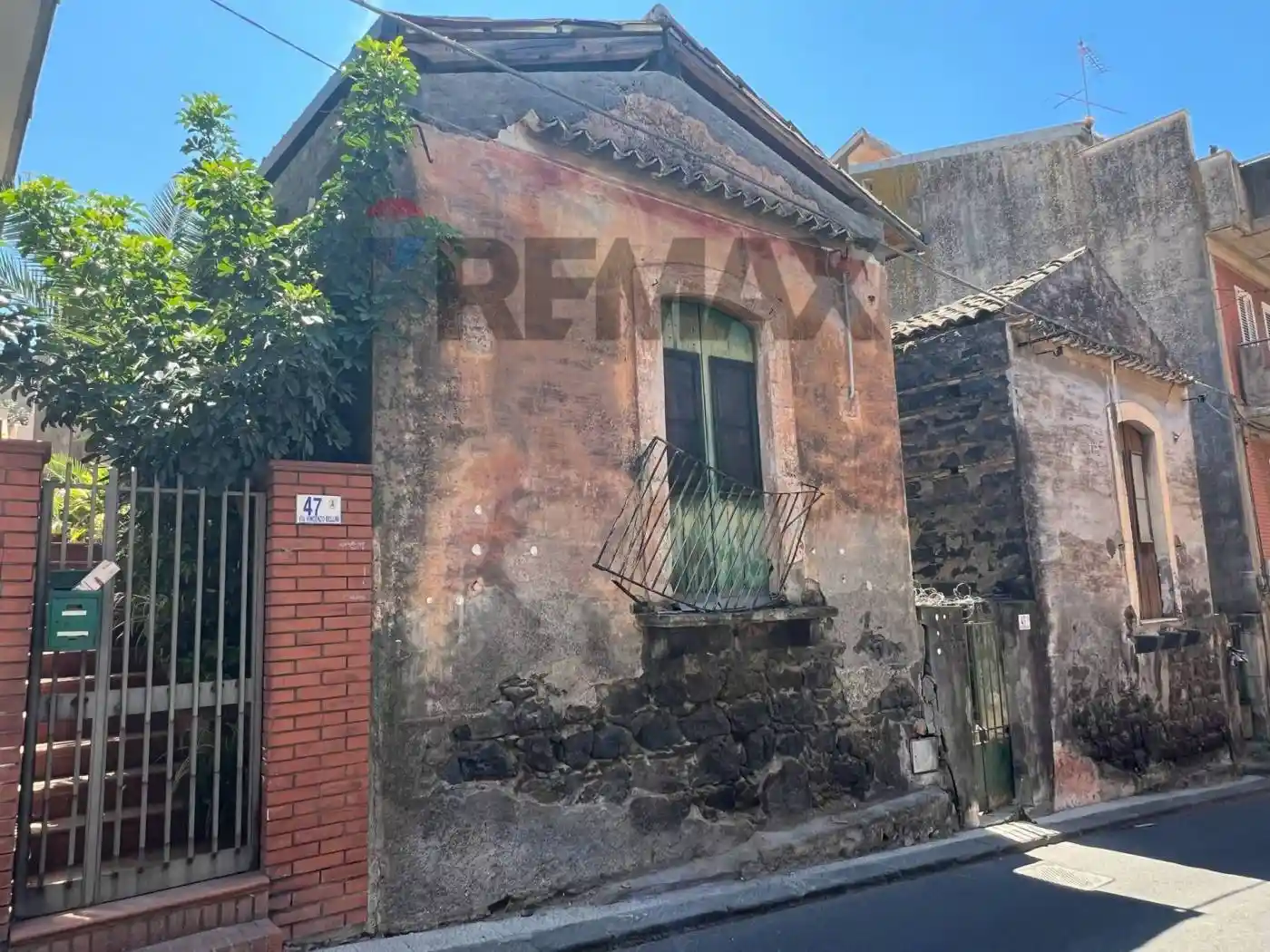Casa indipendente in vendita a Motta Sant'Anastasia