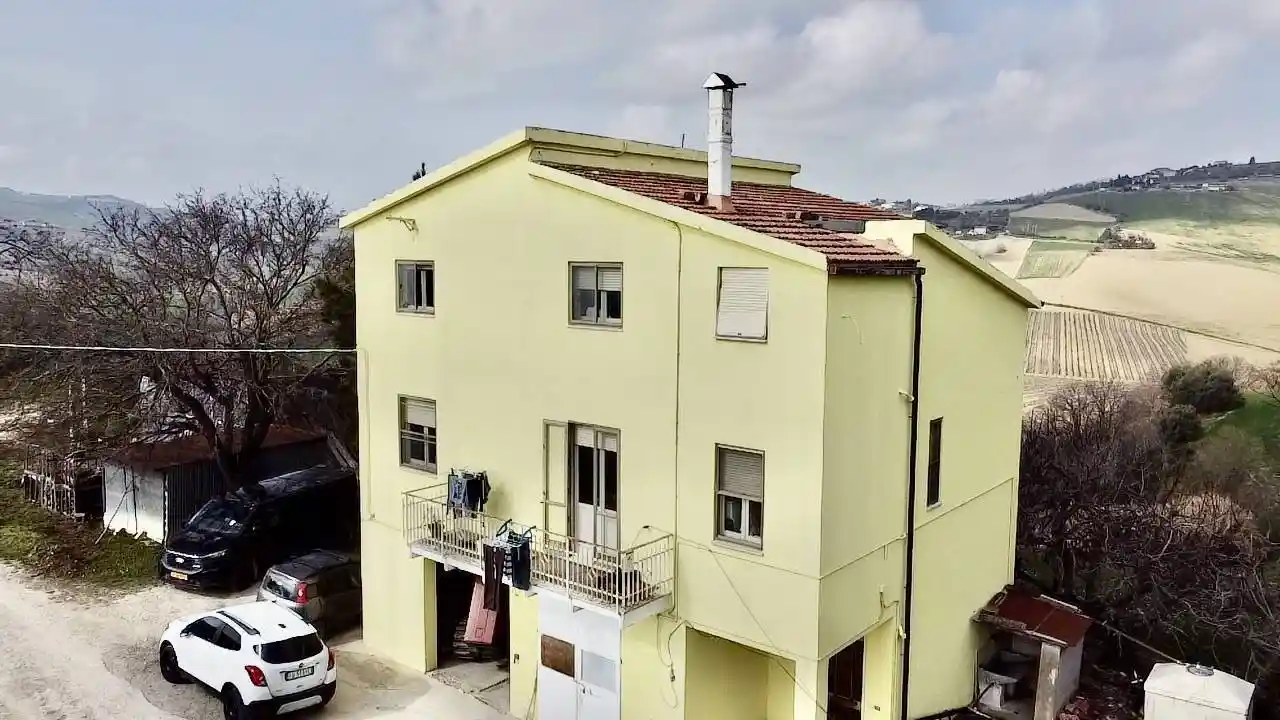 Villa in vendita a Carassai