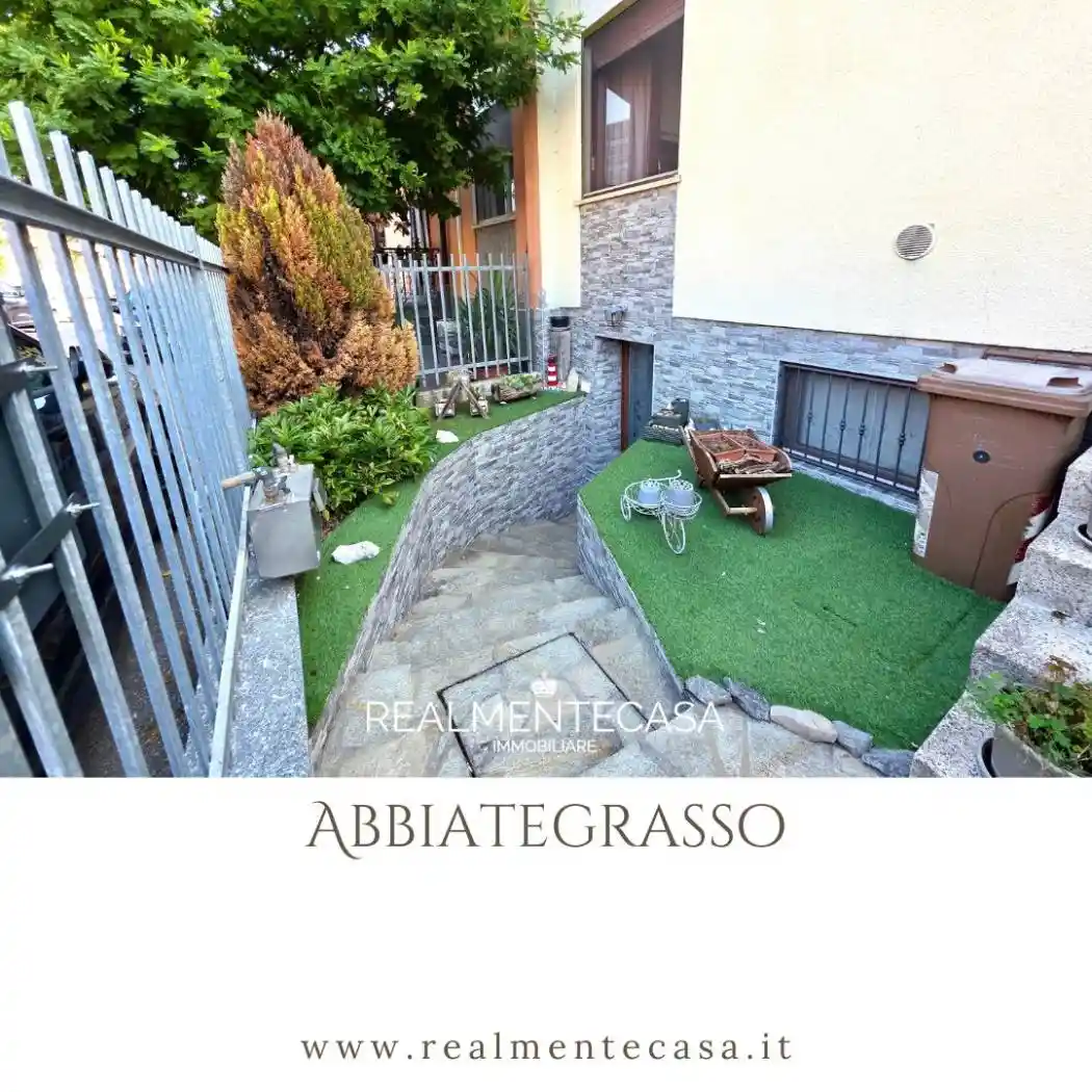 Villetta a schiera in vendita a Abbiategrasso