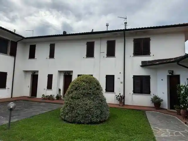 Appartamento in vendita a Lucca