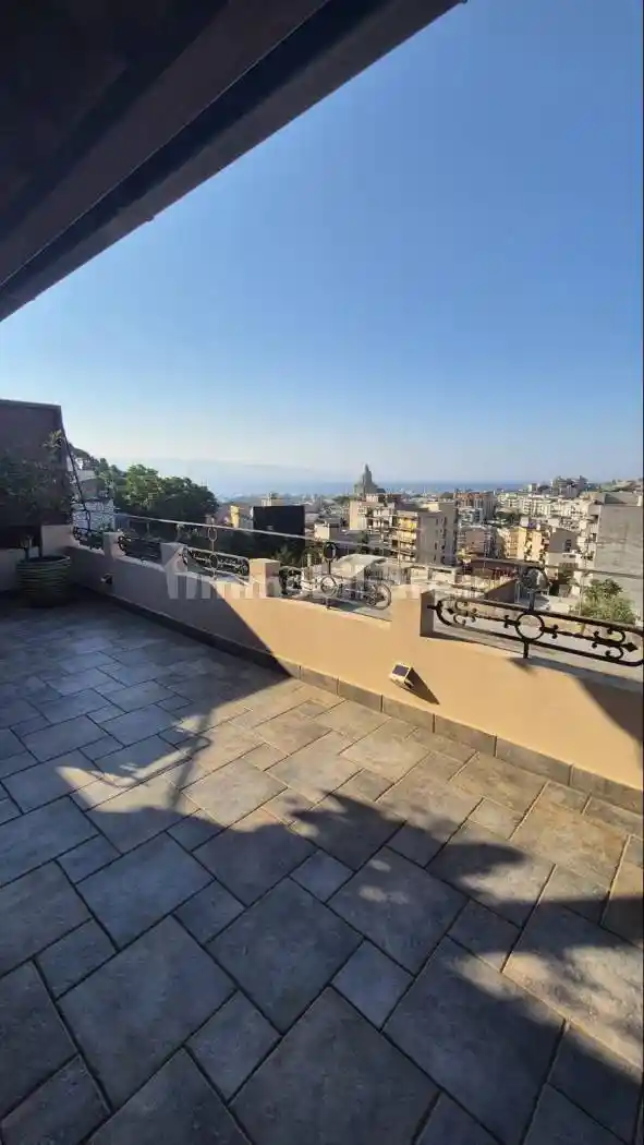 Casa indipendente in affitto a Messina
