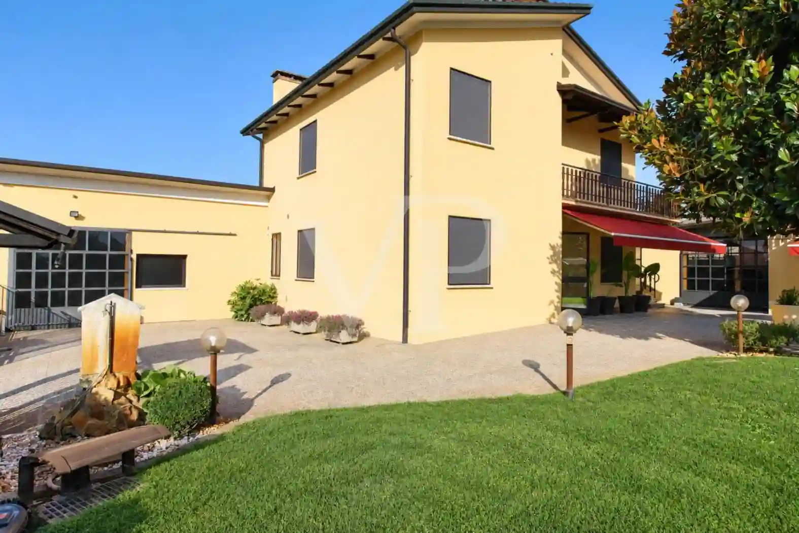 Villa - foto 2