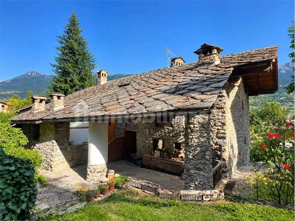 Villa in vendita a Fénis