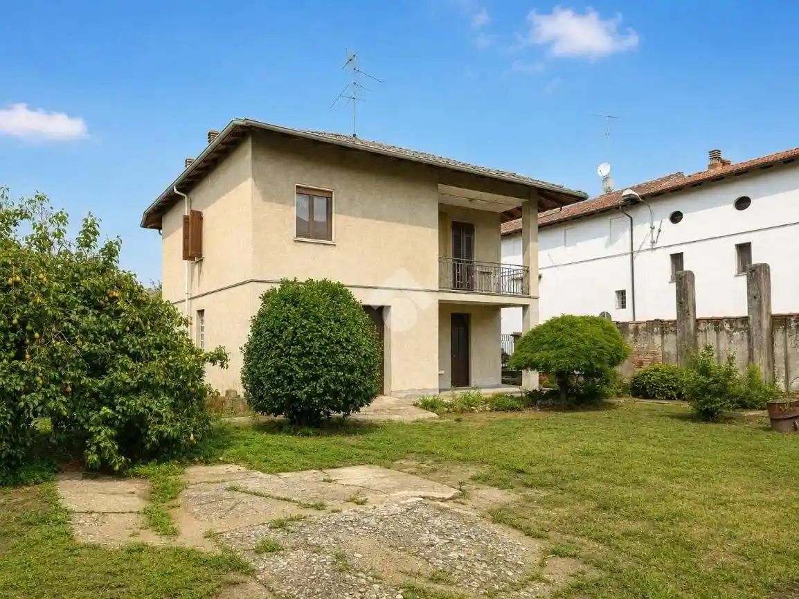 Casa indipendente in vendita a Ghislarengo