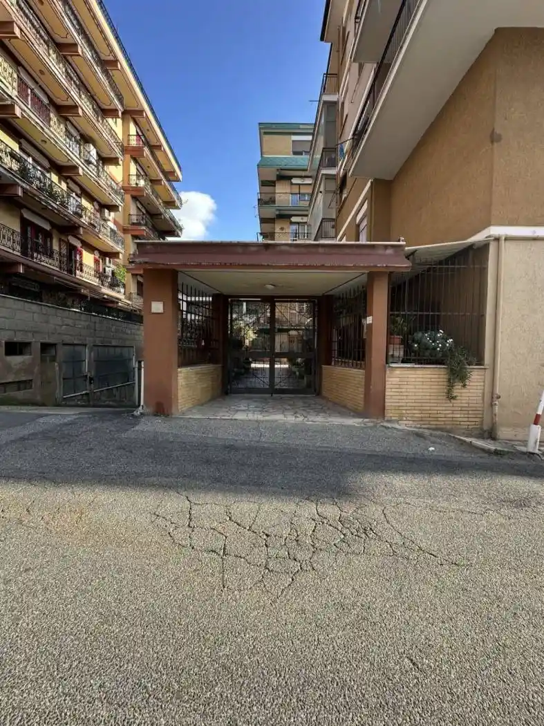 Appartamento in vendita a Guidonia Montecelio