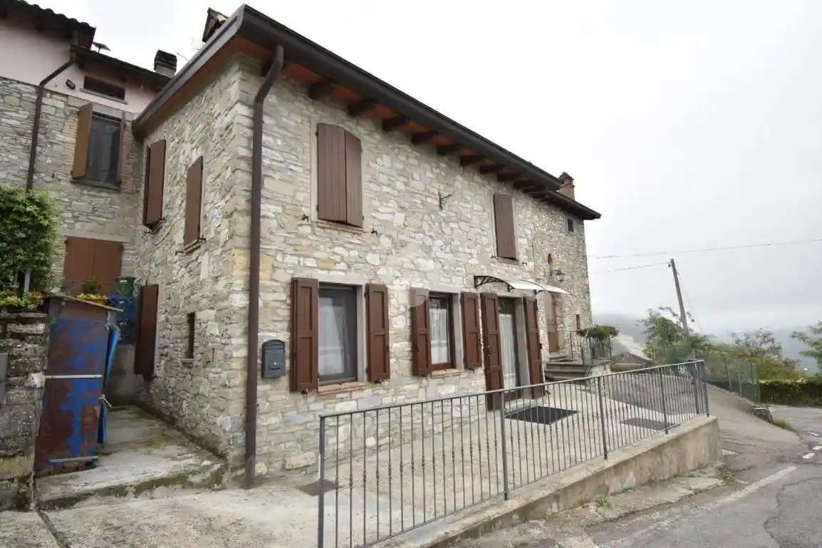 Appartamento in vendita a Calestano