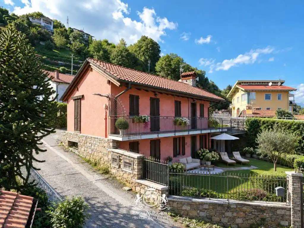 Appartamento in vendita a Stresa