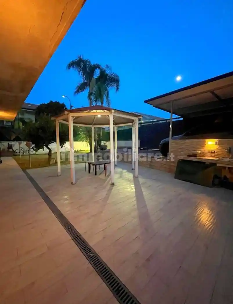 Villa in vendita a Tremestieri Etneo