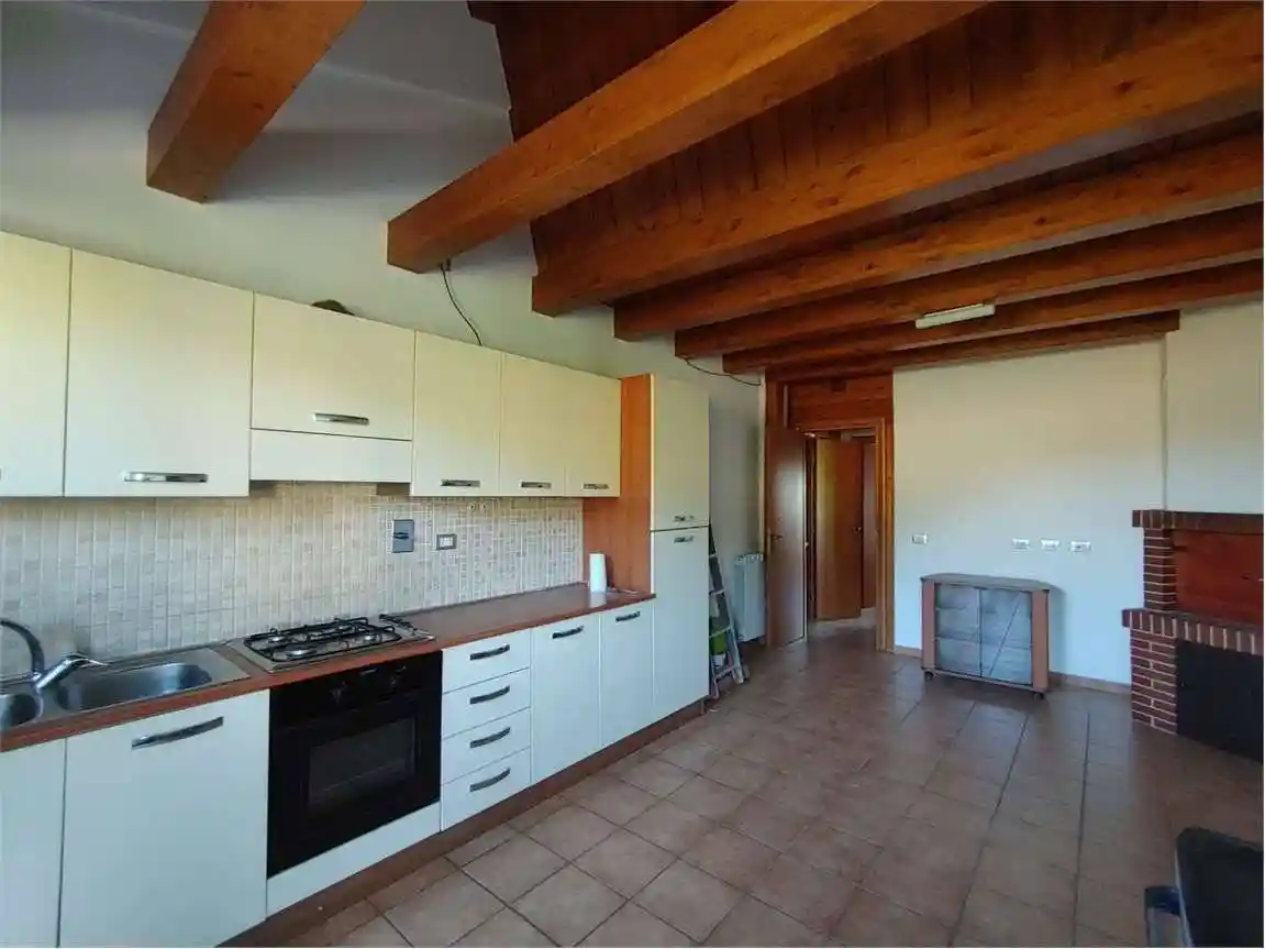 Appartamento in affitto a Todi