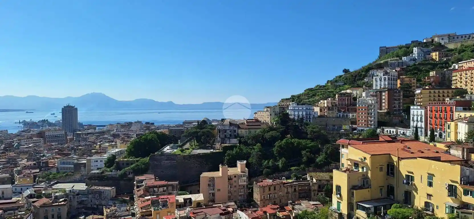 Appartamento in vendita a Napoli