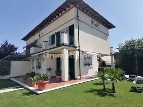 Villa in affitto a Pietrasanta