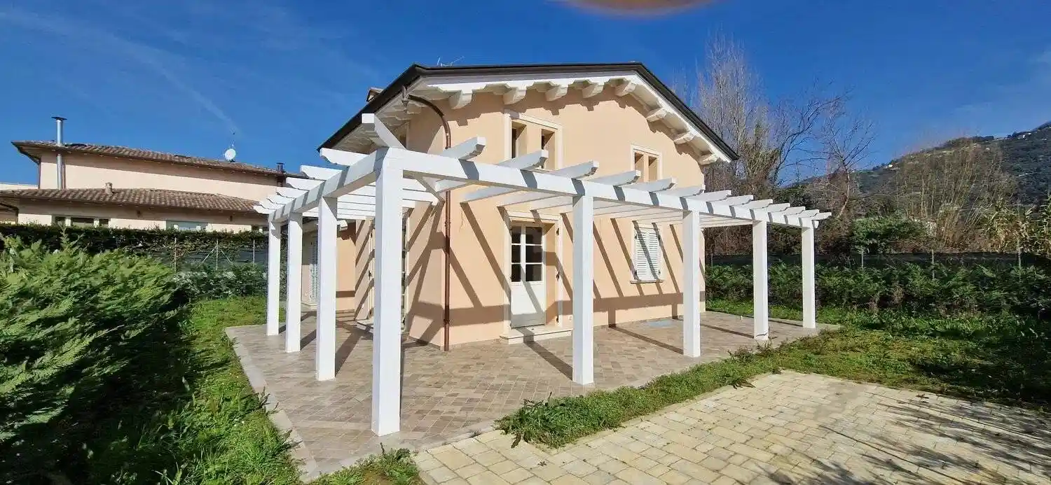 Villa in vendita a Pietrasanta