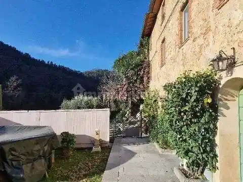 Rustico - Casale in vendita a Camaiore