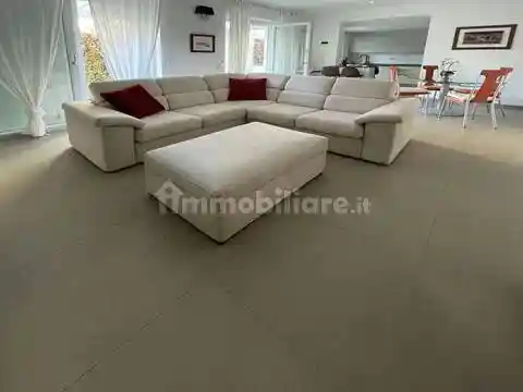 Villa in vendita a Montignoso