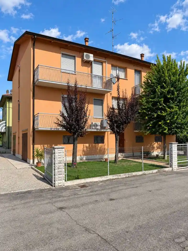 Appartamento in affitto a Campagnola Emilia