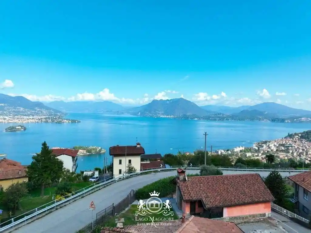 Villa in vendita a Stresa