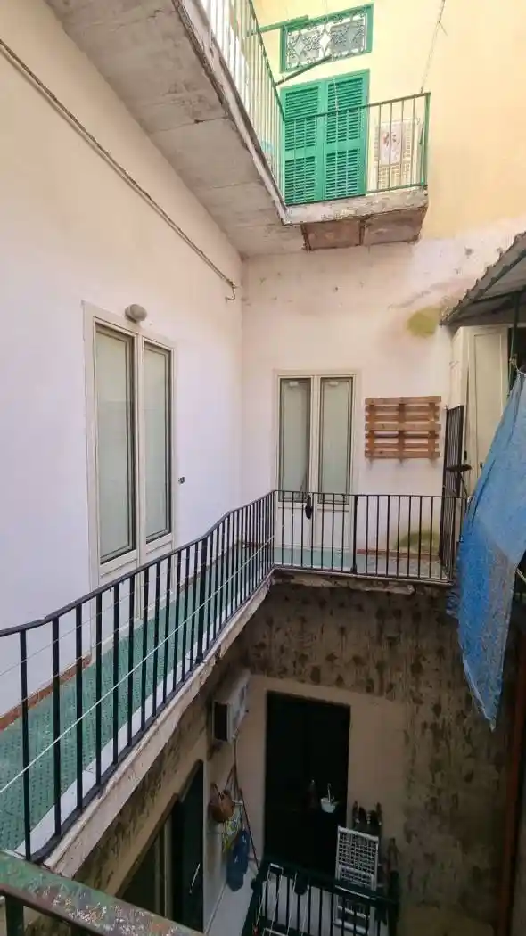 Appartamento in vendita a Napoli