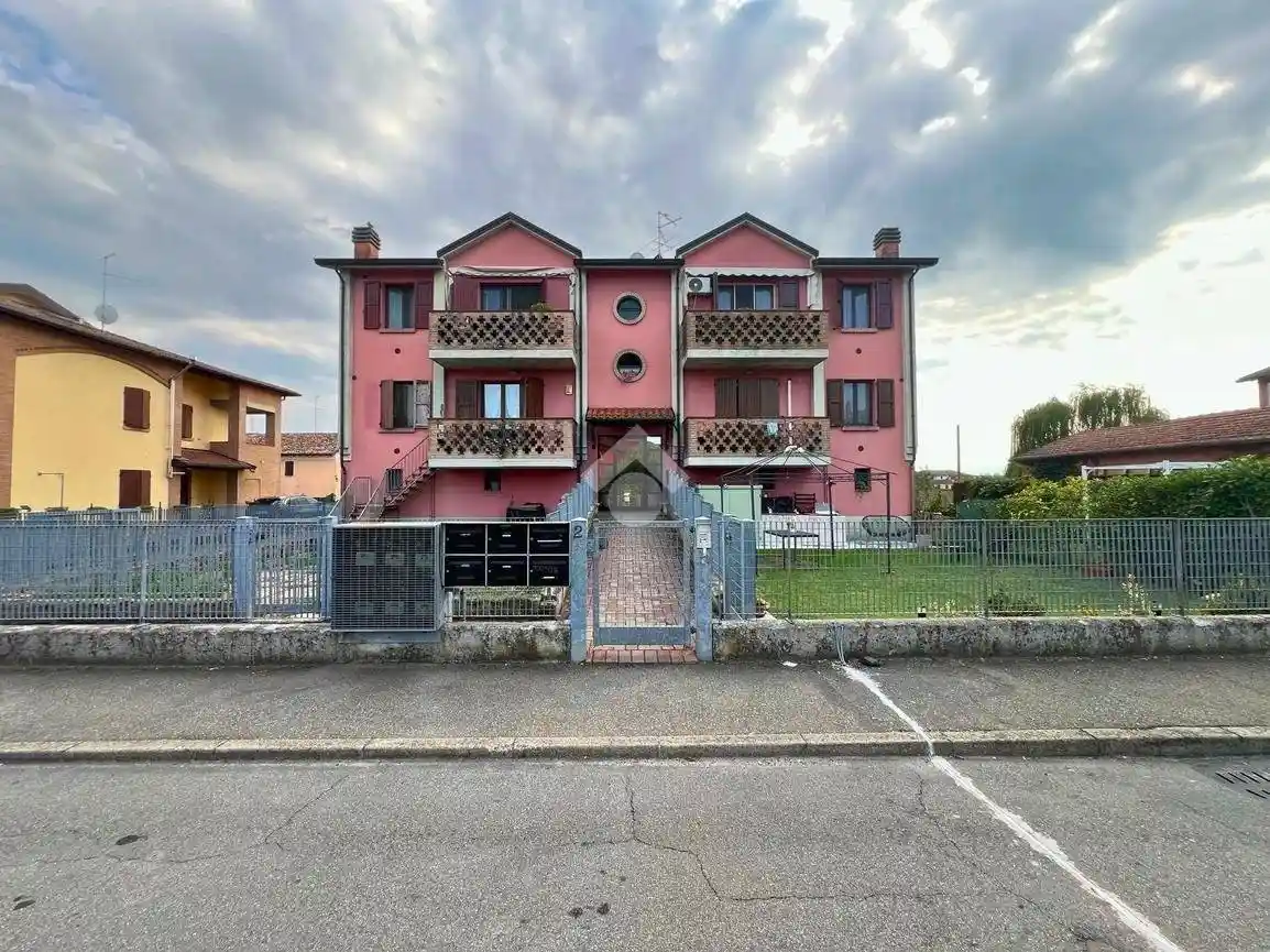 Appartamento in vendita a Sissa Trecasali