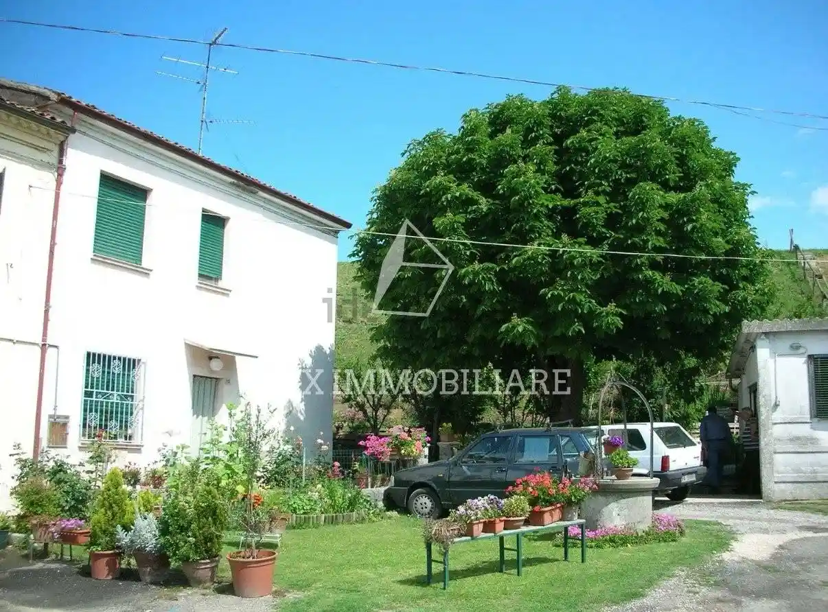 Villetta a schiera in vendita a Bagnacavallo