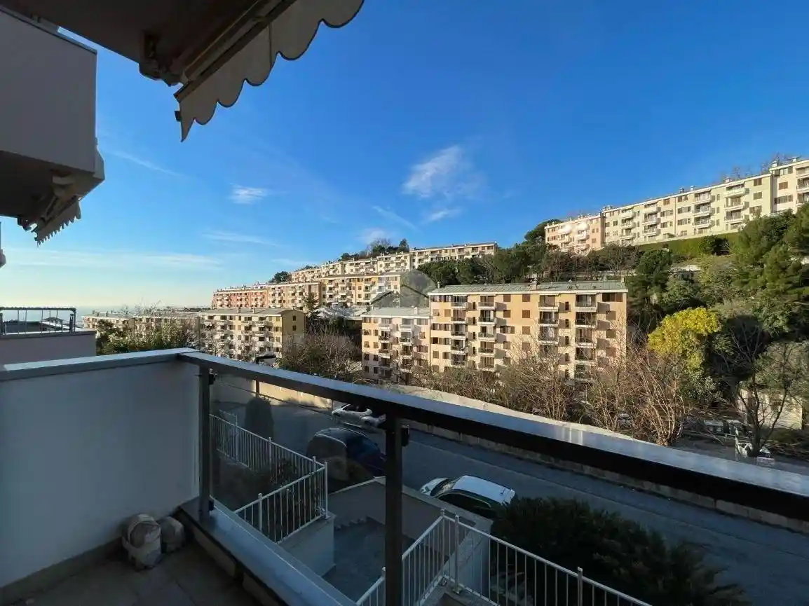 Appartamento in vendita a Genova