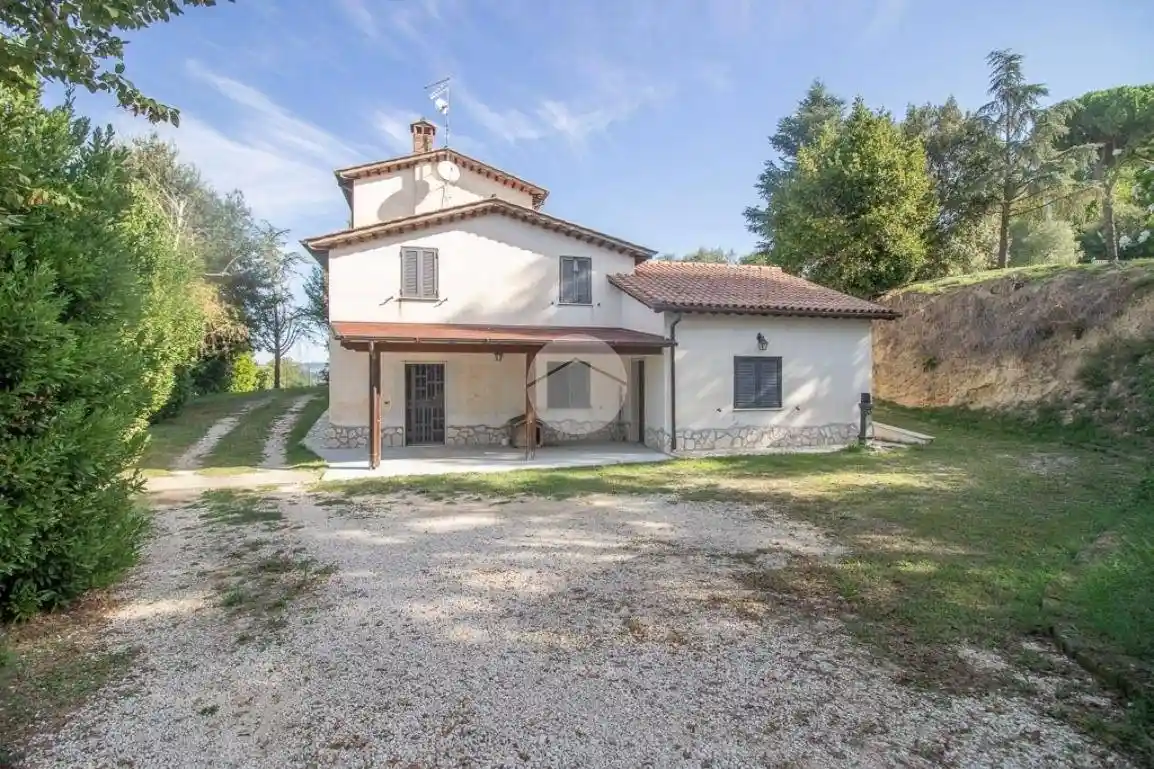 Villa in vendita a Magliano Sabina