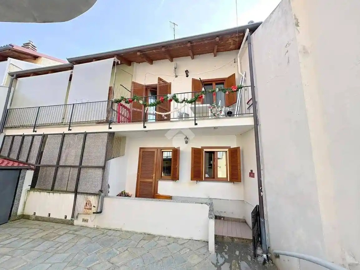 Casa indipendente in vendita a San Francesco al Campo