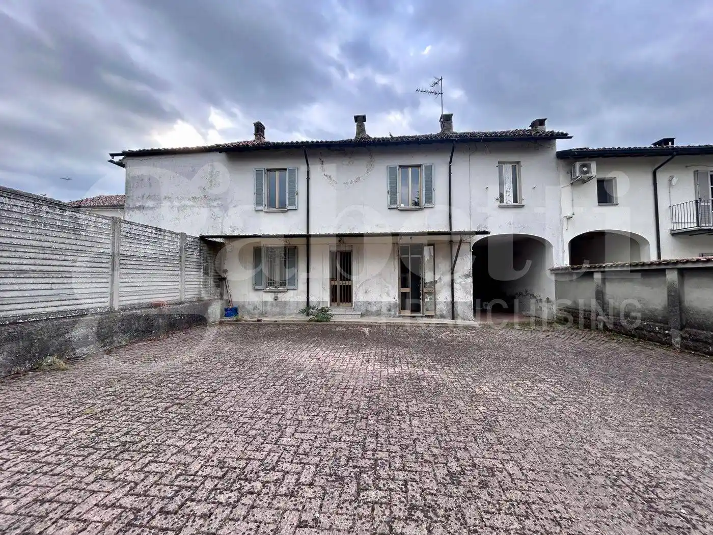 Casa indipendente in vendita a Dorno