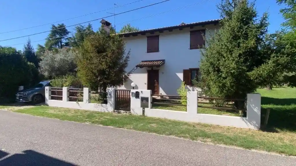 Villa in vendita a Aiello del Friuli