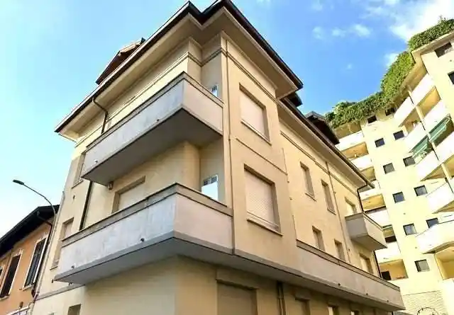 Attico - Mansarda in affitto a Como