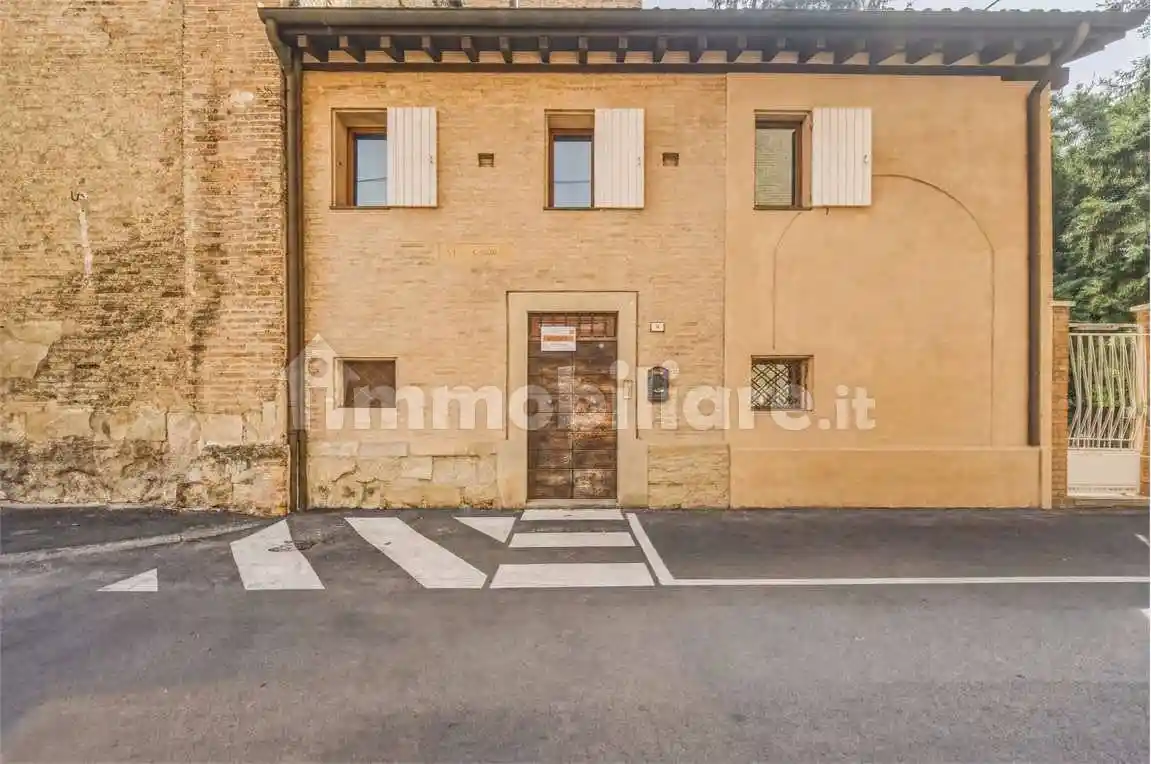 Casa indipendente in vendita a Reggio Emilia