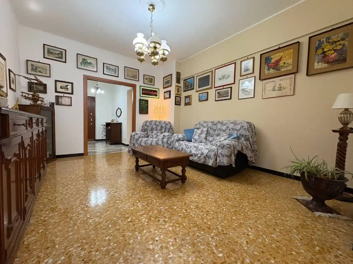 Appartamento in vendita a Genova