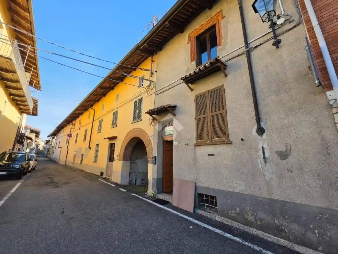 Casa indipendente in vendita a Magnano