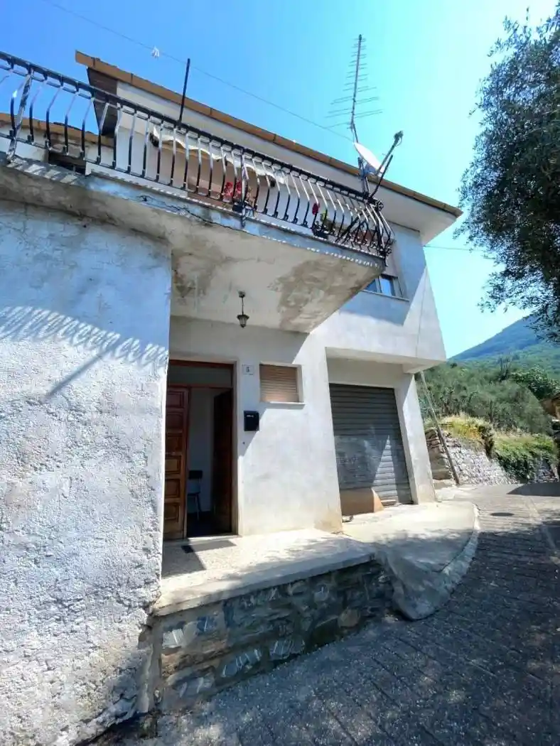 Rustico - Casale in vendita a Pieve di Teco
