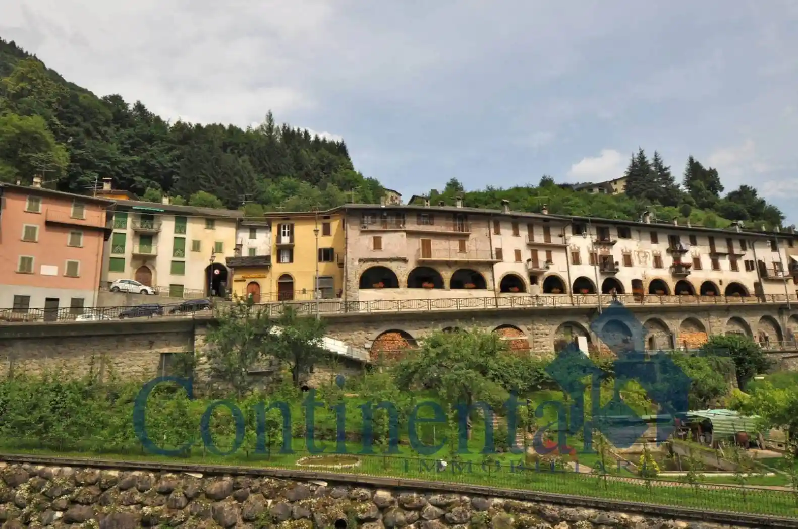 Appartamento in vendita a Averara