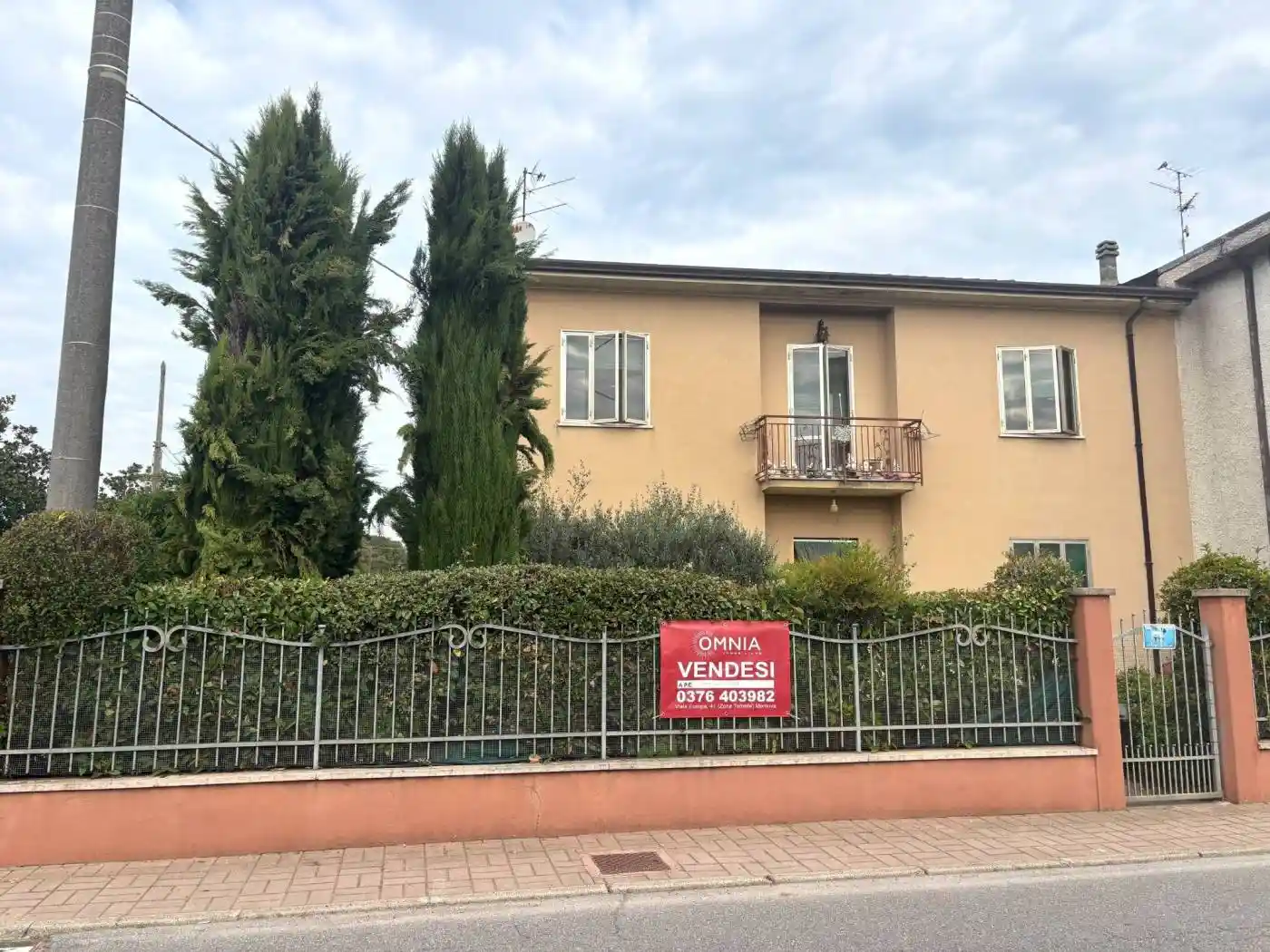 Villa in vendita a Roverbella