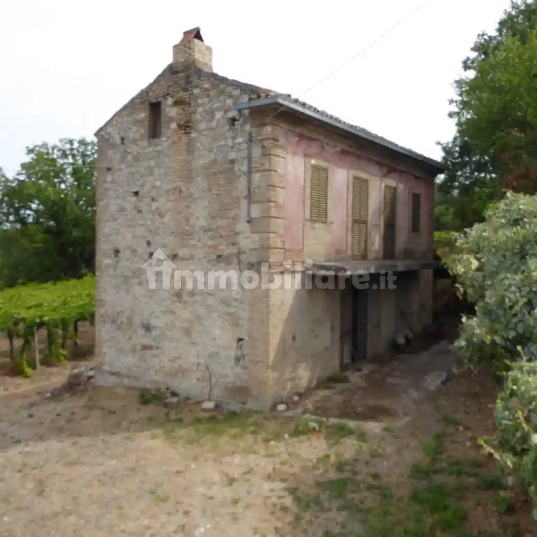 Rustico - Casale in vendita a Perano