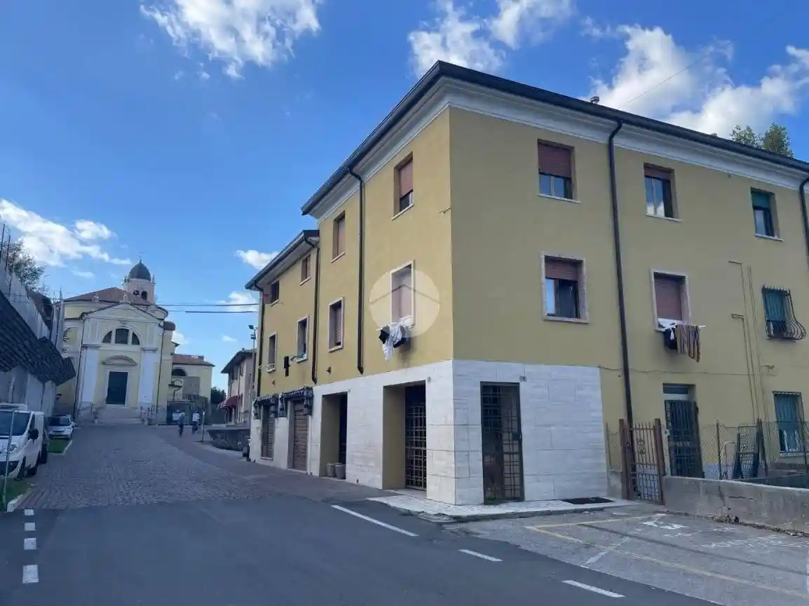 Appartamento in vendita a Castelnuovo del Garda