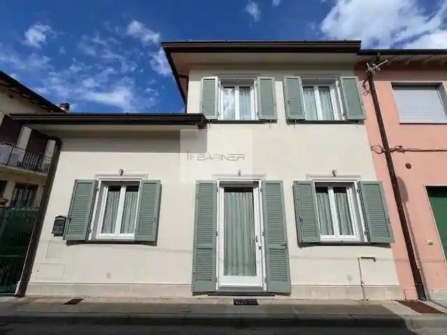 Villetta a schiera in vendita a Camaiore