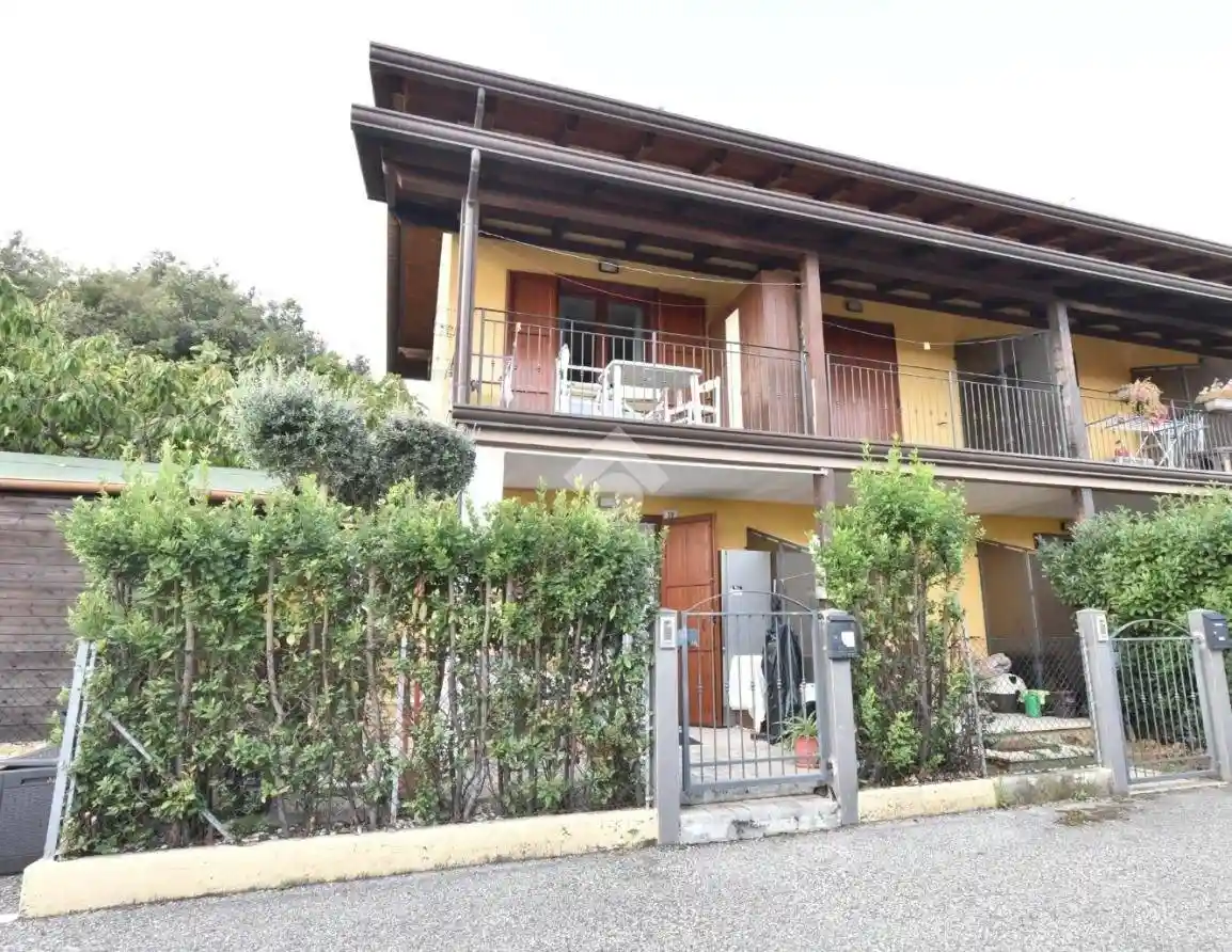 Villetta a schiera in vendita a Borghi