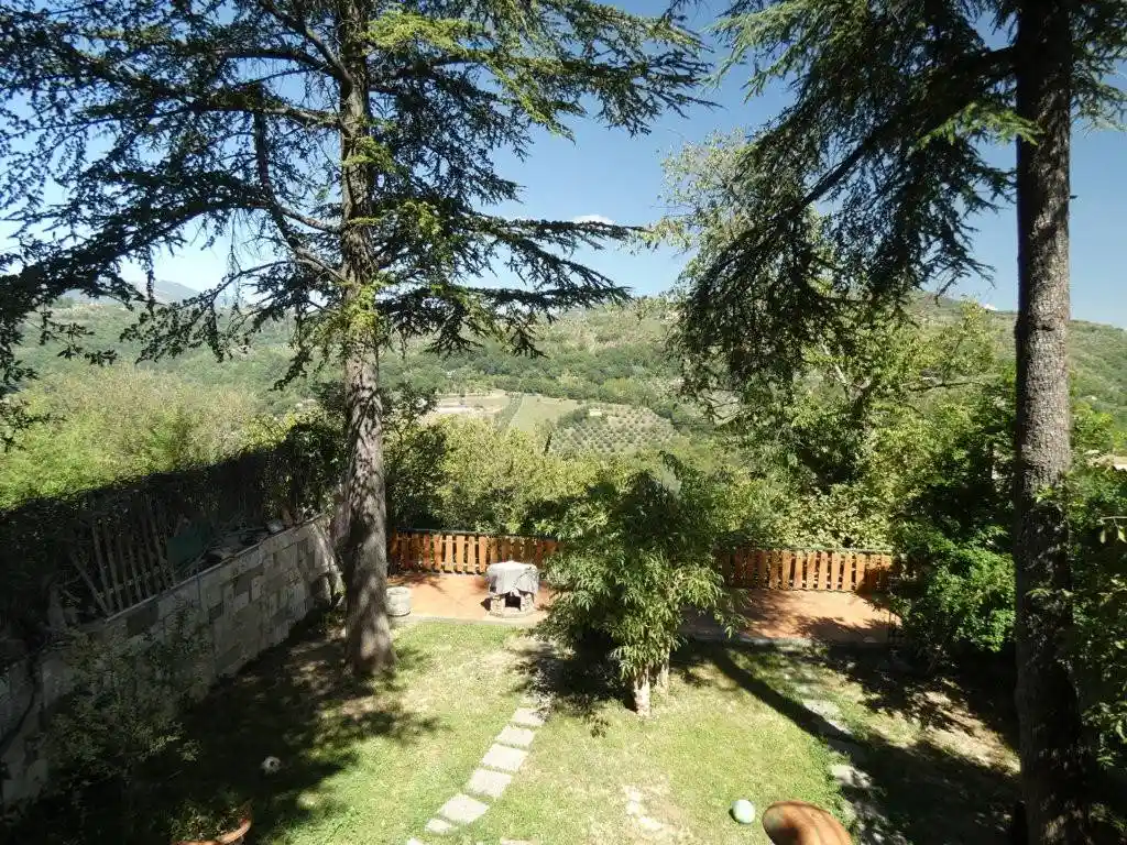 Appartamento in vendita a Frasso Sabino