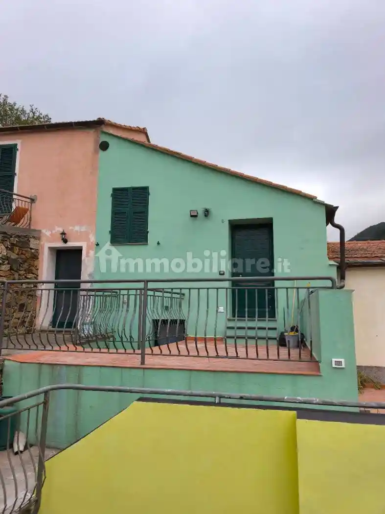Villetta a schiera in vendita a Vado Ligure