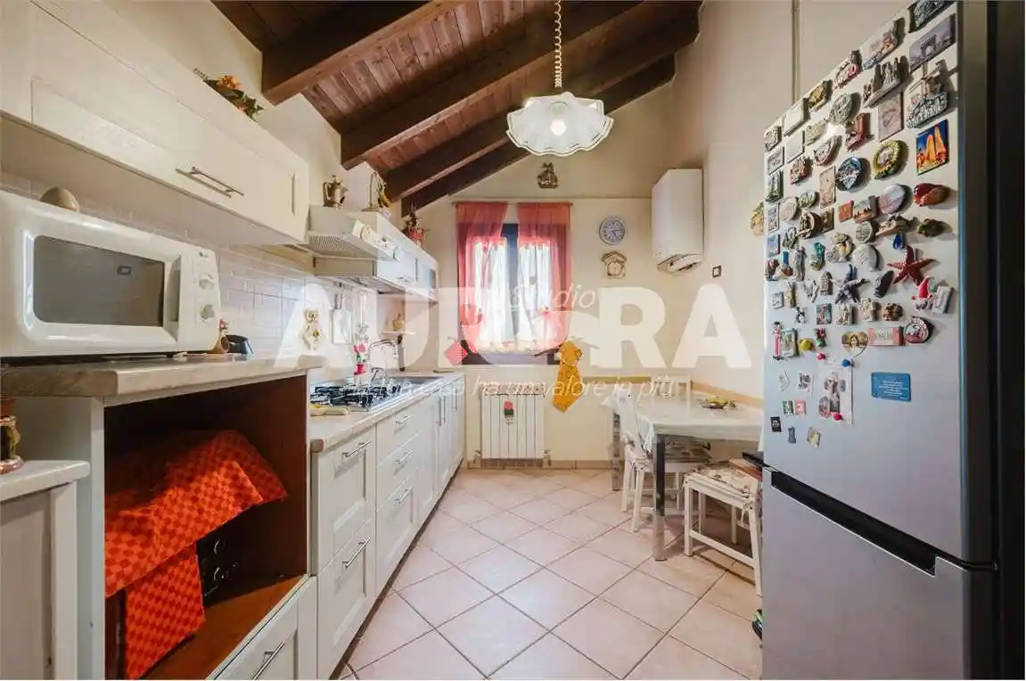 Appartamento in vendita a Modena