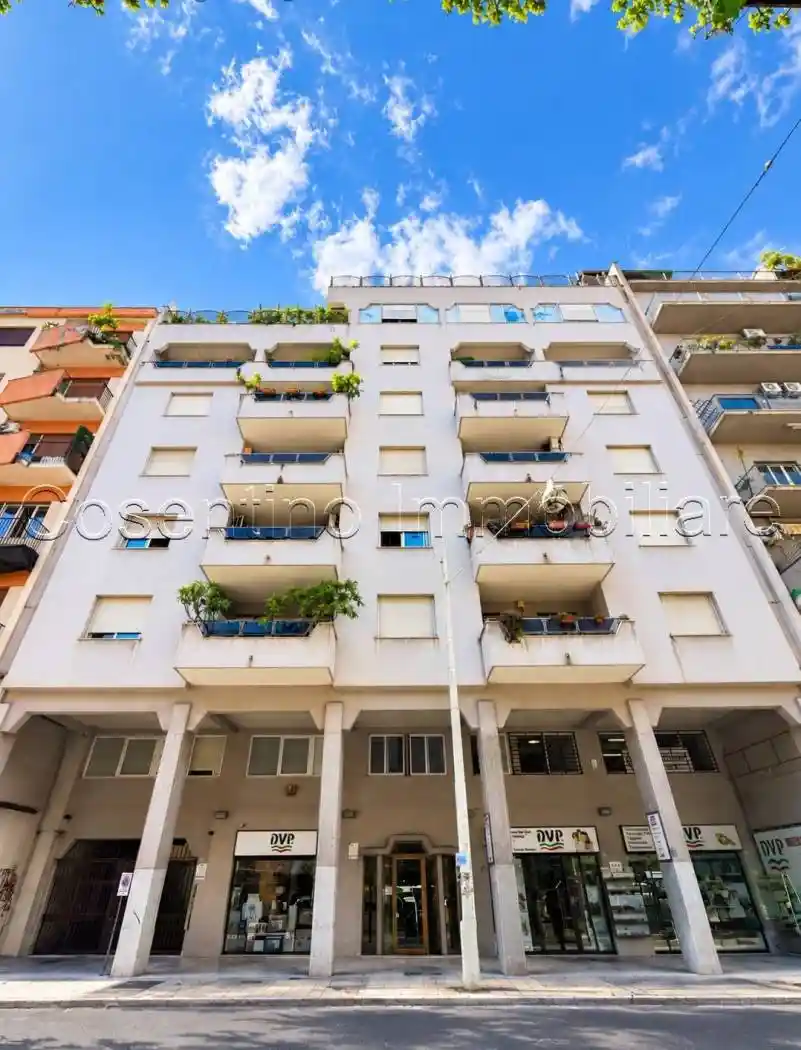 Appartamento in vendita a Palermo